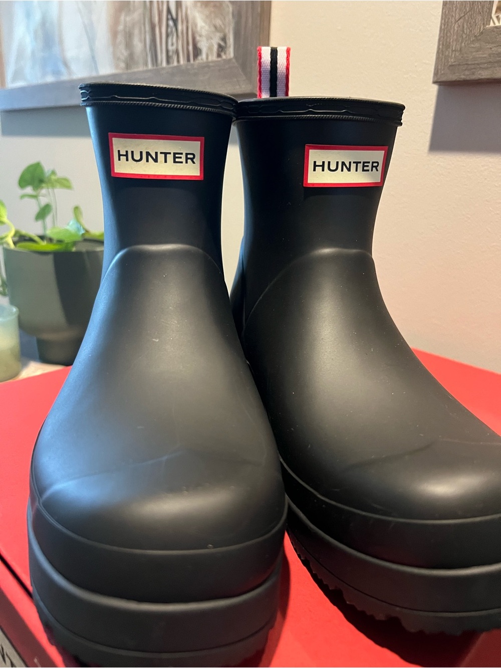Hunter ☔️ Matte Black Short Ankle Rain Boots - Picture 11 of 13